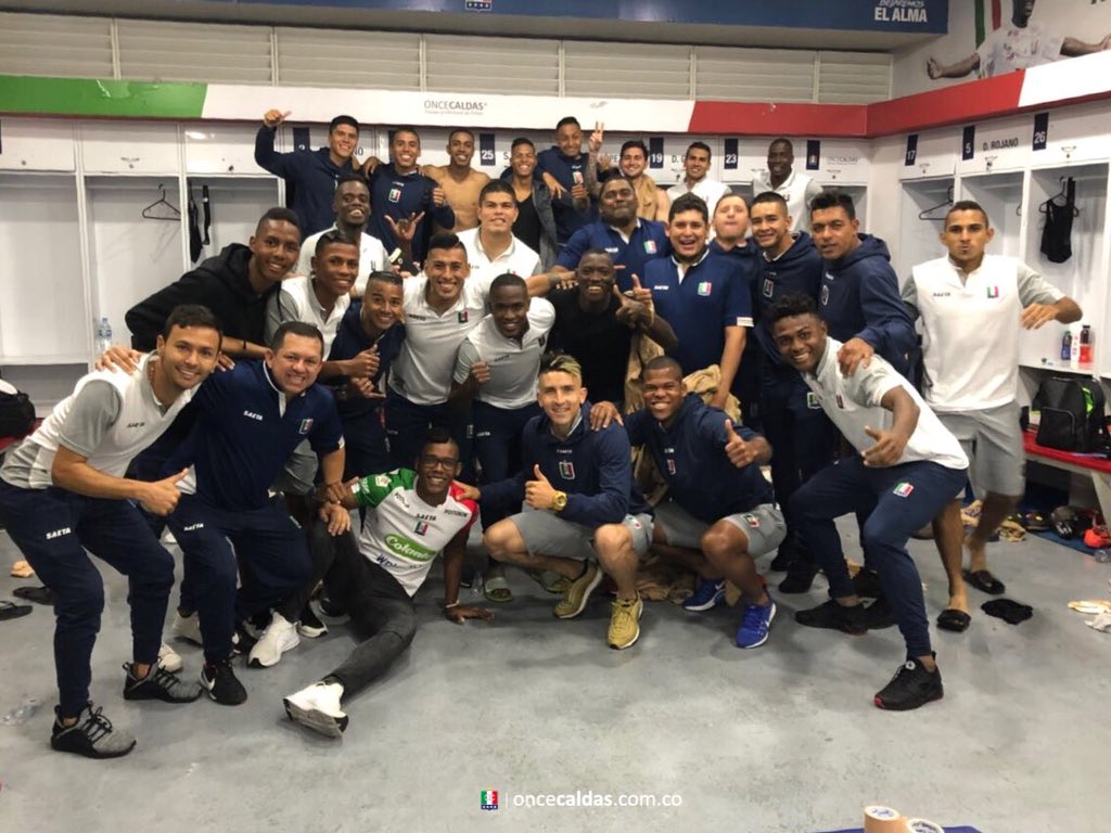 oncecaldas's tweet photo. Conseguimos el triunfo por el que trabajamos. Fue una bonita noche con nuestros hinchas, en el Palogrande. Seguimos avanzando juntos hacia la clasificación. Vamos Once Caldas, nuestro equipo del alma. https://t.co/ksEhocazZE