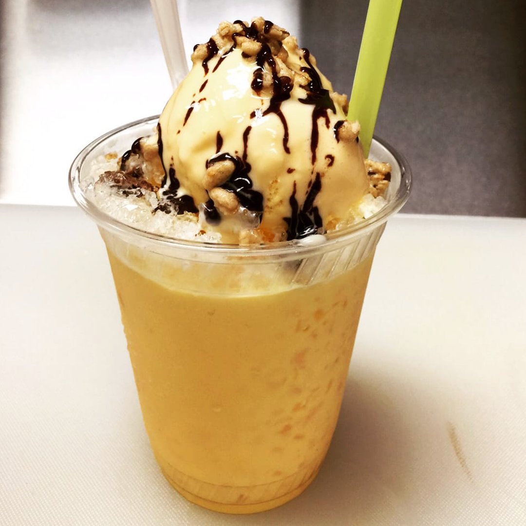iglumx's tweet photo. El día está como para un rico raspado de rompope, ¿no creen?  #HieloIglú https://t.co/jSiObENd4h