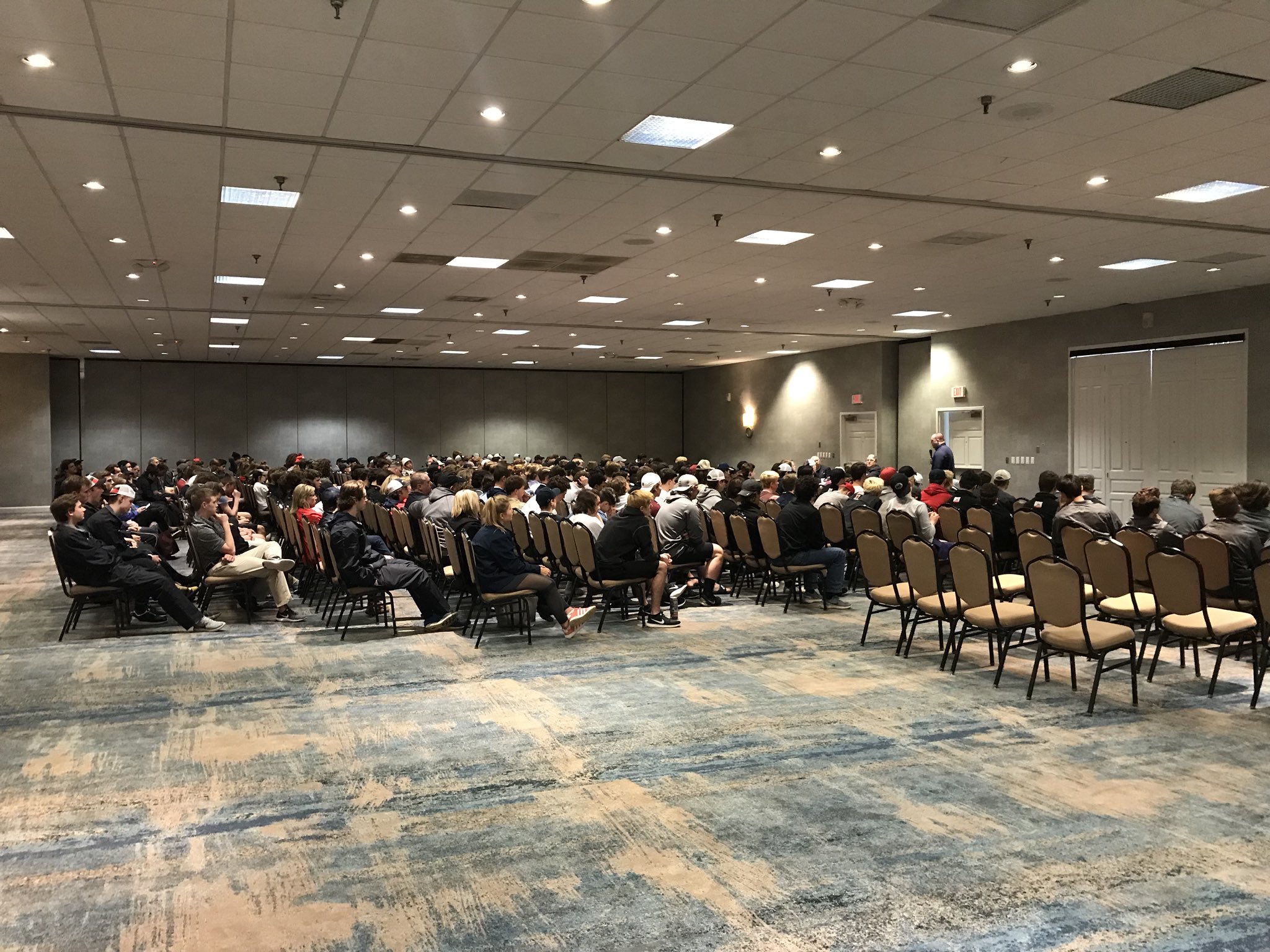 Mid-States Hockey on Twitter: "400 players listening to opportunities