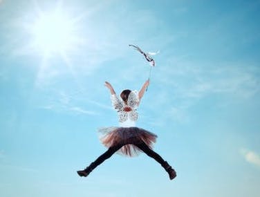 Writer_Suzanne's tweet photo. My latest characters' terrible parenting models made me step back and look at my own in my latest post: Raising a Spirit to Bloom https://t.co/twY6pa5NXJ #amwriting #writerslife #thanksmomanddad https://t.co/TarDOf8G0j