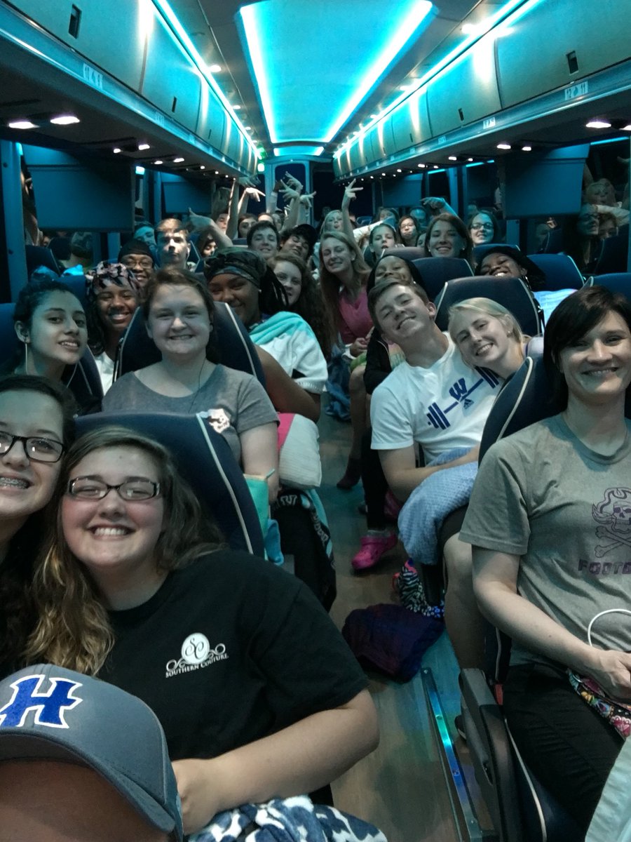 HuntChorus's tweet photo. Orlando bound!!! Here we go!!! #HuntChorus #musicmakesmenc https://t.co/7VYPh0wNPN