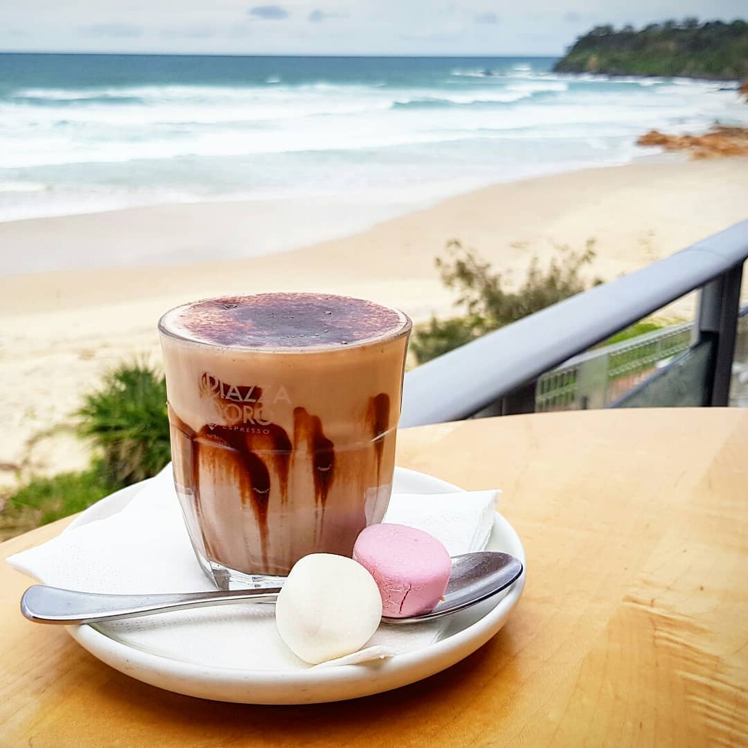 MoraaGold's tweet photo. Autumn . Beach views😍   Sea Australia😘😘😘 https://t.co/CXl61npEfQ