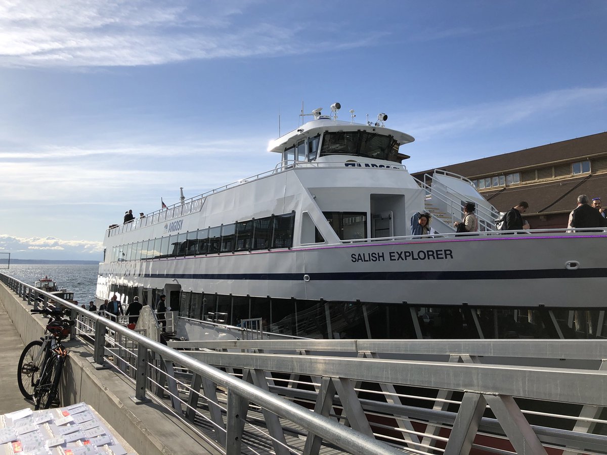 Jason_Staats's tweet photo. Few more pics from my evening cruise with #TheGSBA on @ArgosyCruises #Seattle https://t.co/rOfYjStiVd