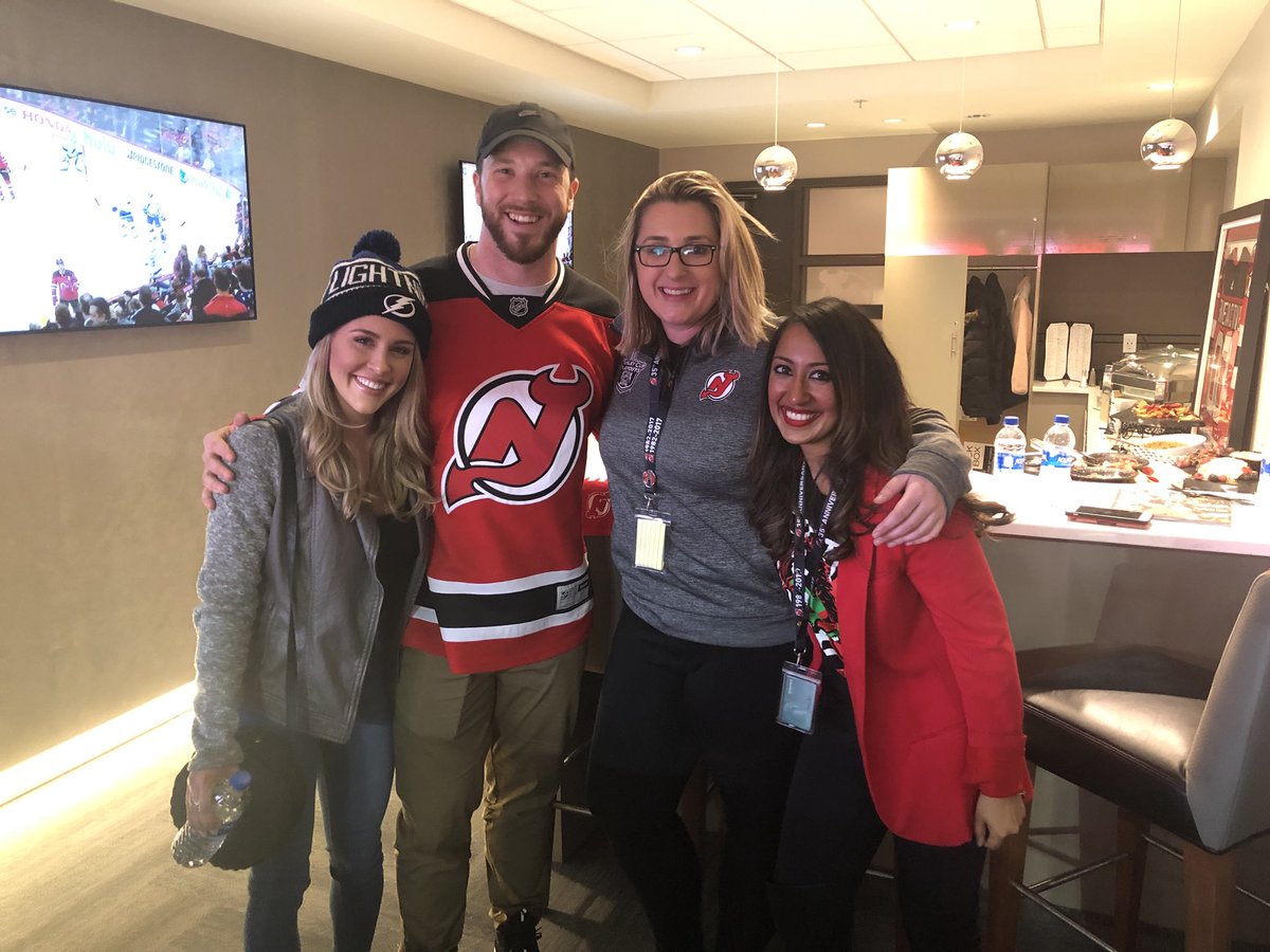 tweeterjain's tweet photo. Did we just become best friends , @TheSnappingLife @JordanBritt_ @FloddyDoddy?! #DevilsIn7 #FlyEaglesFly https://t.co/kXlXOsHB7S
