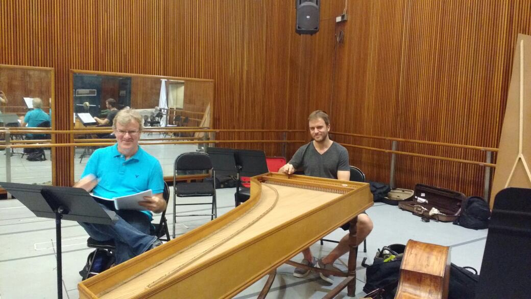 migueldeolaso's tweet photo. Con @ManueldeOlaso en @TeatroColon hoy ensayos de #iltrionfodellonore #ópera #scarlatti estreno 29/4 en el CC25demayo https://t.co/iwPL85aNdM