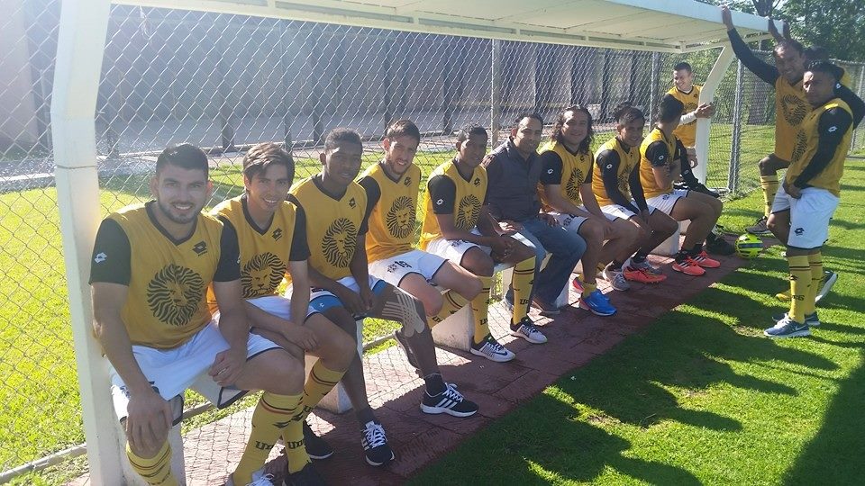 soriuk's tweet photo. Probandome con los Leones Negros 😂 https://t.co/wiBnFt7wT6