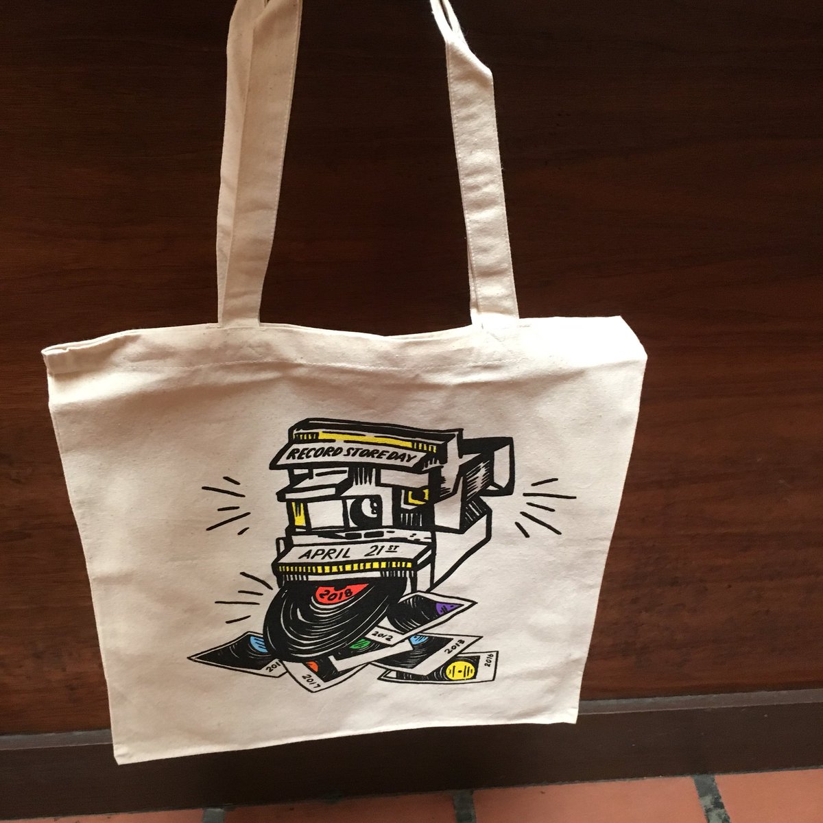 AmoebaBerkeley's tweet photo. .@recordstoreday is THIS SATURDAY 4/21! We’ll have the #RSD18 releases, gift bags w/ purchase (while supplies last), sales, and tunes from @tuneyards #MerrillGarbus, @Yvno, #JonahNice, @1djinti, and @Platurn! A fun day of fun! https://t.co/qYy3m2iF5J