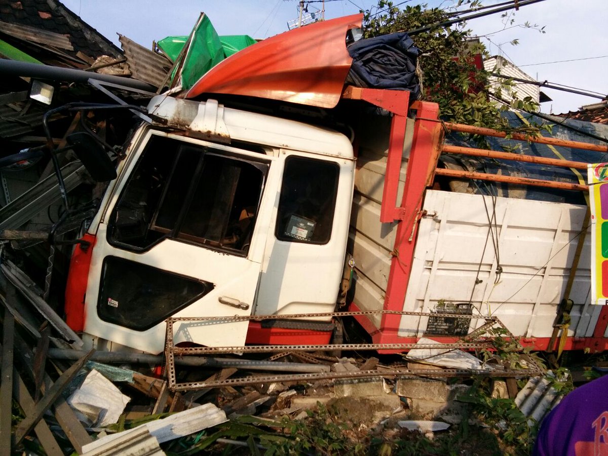 Lamongan Update tweet media