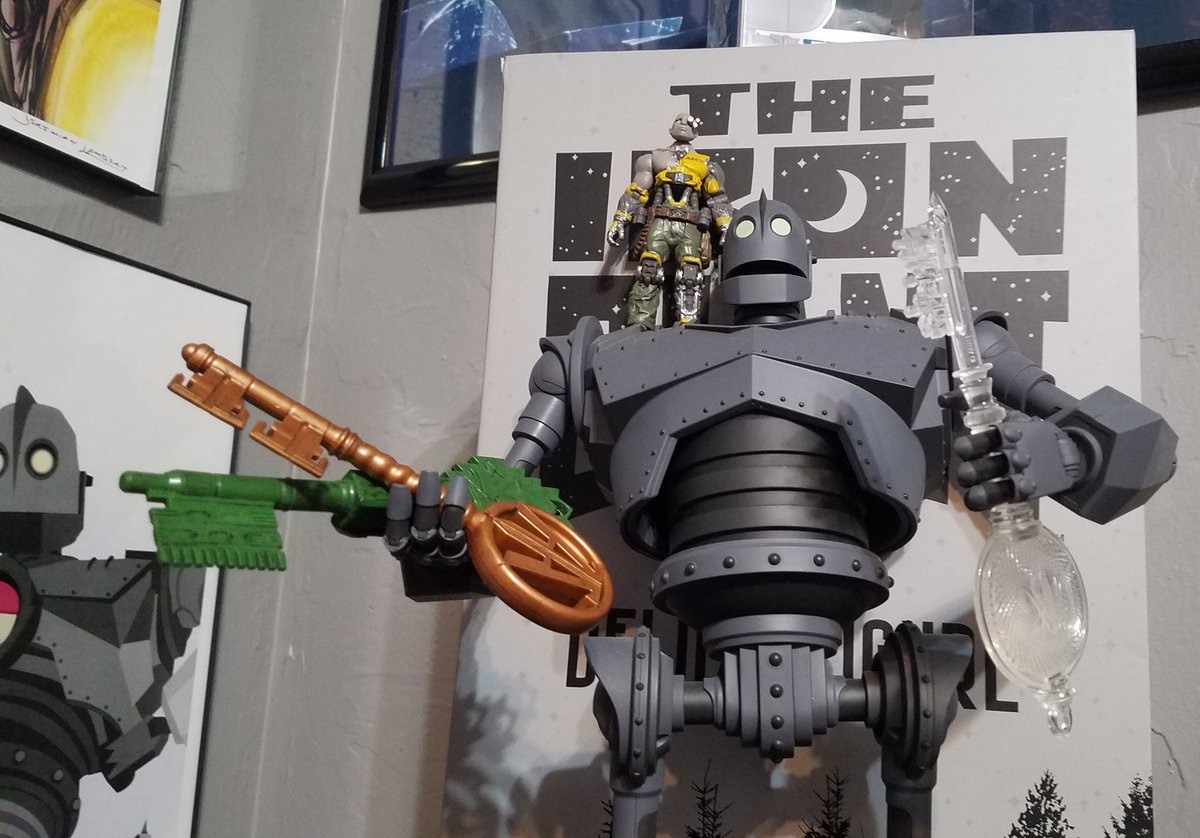 Matt_Westphalen's tweet image. Hold my keys!!! #CopperKey #JadeKey #CrystalKey @erniecline #ReadyPlayerOne #Gunters #TheOasis #IronGiant @BradBirdA113 @zakpenn @readyplayerone