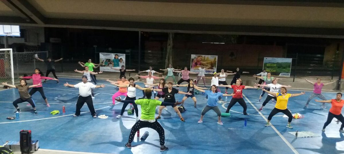 PREVENCIONGAB's tweet photo. Esta noche hacemos  recorrido por las clases de zumba en los Parques para una #VidaMejor "Solidaridad" "Campo Parada Marte", San José de la Vega y Padre Antonio Ribas Ribas del Distrito Central. https://t.co/Wb7kNN8c1F