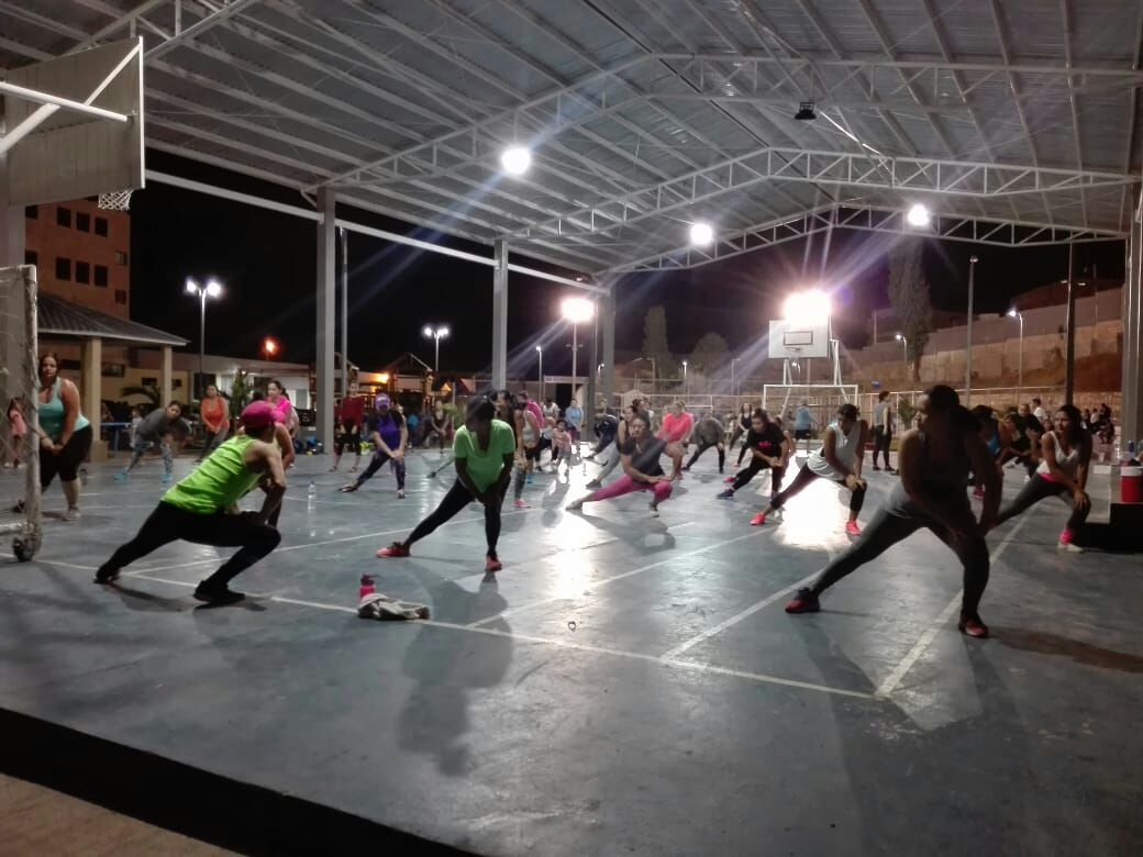 PREVENCIONGAB's tweet photo. Esta noche hacemos  recorrido por las clases de zumba en los Parques para una #VidaMejor "Solidaridad" "Campo Parada Marte", San José de la Vega y Padre Antonio Ribas Ribas del Distrito Central. https://t.co/Wb7kNN8c1F