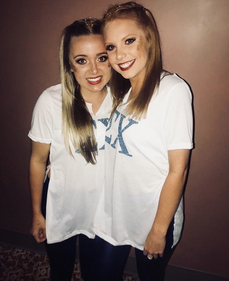 agdtroy's tweet photo. We are loving Derby Days 2018!!💙🐎 https://t.co/SXQmLQPQn8