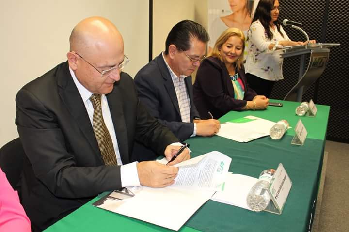 ferpantoja's tweet photo. Hoy renovamos convenio de colaboración con la @UT_Corregidora y el @CECYTEQueretaro, en favor de los estudiantes de ambas instituciones. https://t.co/ElLGaOshCo
