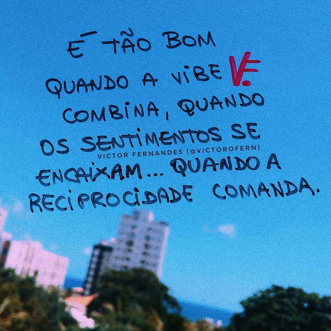 andrezzaSaan's tweet photo. Tô de volta 🤘😉😘 https://t.co/Vvg801Wmy3