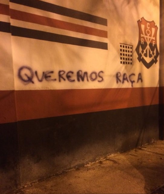 ultras_1895's tweet photo. Não concordo com a depredação do nosso clube, mas entendo a revolta.
#FLAxSFE #Flamengo #JoNoPorchat #ForaDiego #ForaEBM #RenunciaEBM #Flamengo #RNsegueRN #FlaBasquete #ForaEBM #ForaFredLuz #NãoAoFutebolModerno #Ultras #ArquibancadaResiste #CRF #QuintaDetremuraSDV #ForaArão #SDV https://t.co/hVAFeoMWES