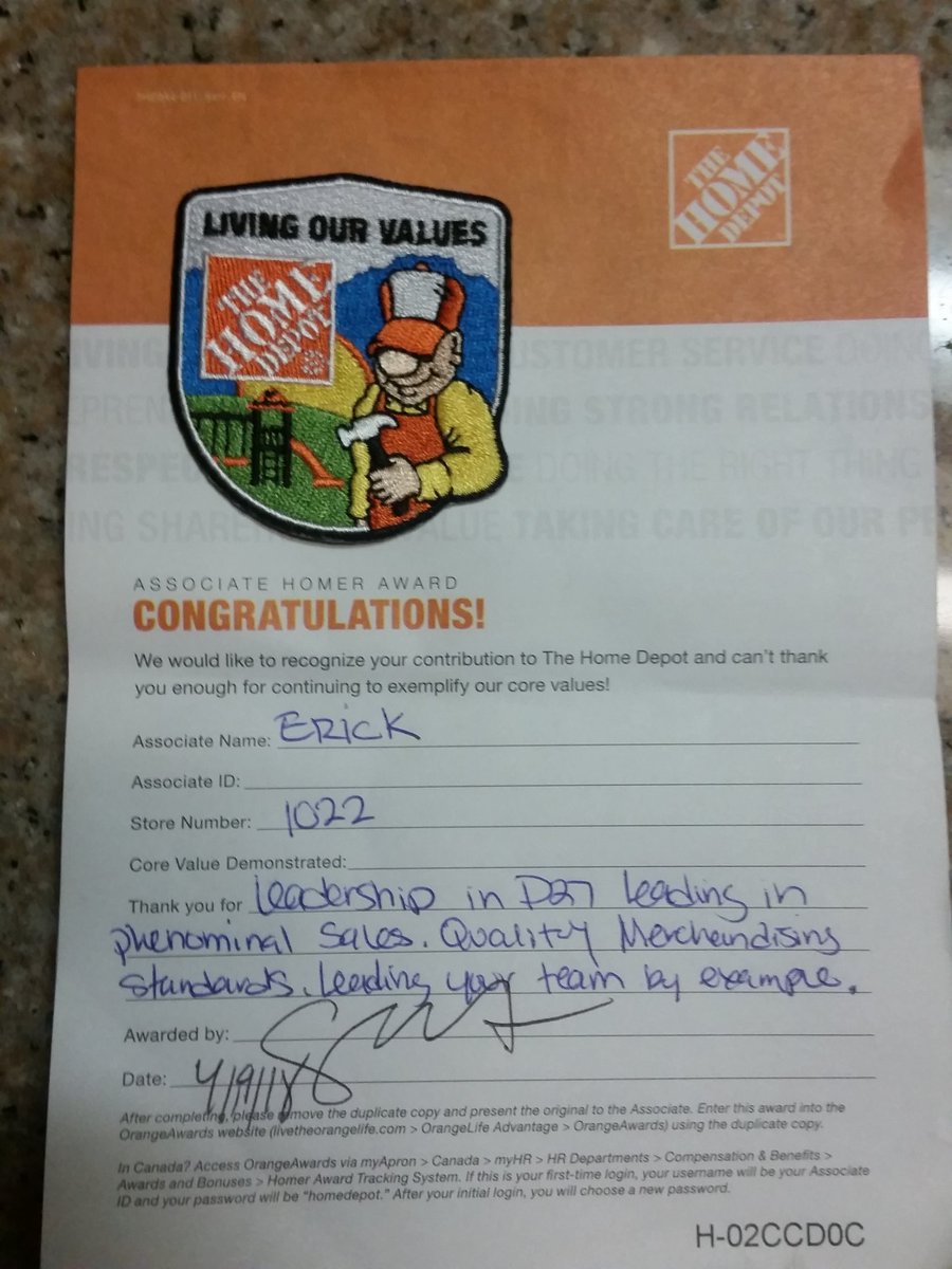 Ericks300s's tweet photo. I want to thank Glenn for this Homer Award. I appreciate it. I also want to thank those who have helped me when I need help. 
#1022  #HomeDepot #D27 #communicationiskey #leadbyexample https://t.co/cWPybGXoP9