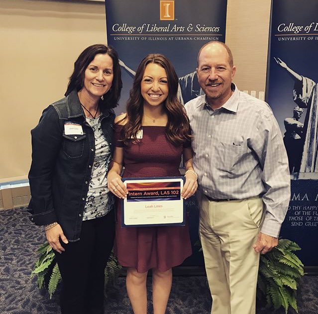 AXOUIUC's tweet photo. A big congratulations to Leah Lines who was recognized for her excellence in teaching! She was awarded the Edward W. Collins and Doris Strickland-Collins Intern Award! https://t.co/TZXXh3CrZU