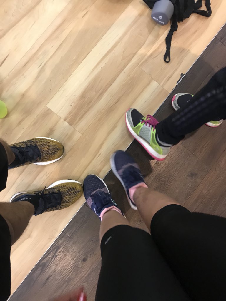 audas_vanschoor's tweet photo. All you need is #Boostvibes to take you through your #TrainingThursday 👌🏽 #Boosted by @adidasza
#We❤️Adidas
#AdidasShoes #HeatOnFeet #3Stripes #Gym #Workout #Fitspo #HereToCreate #KicksOnFire #KickofTheDay #Adiday #Avsfitness #WeAreAvsfitness https://t.co/CmHWQh7QZa