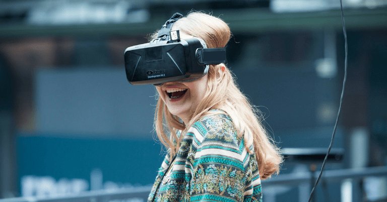 Hubiloconnect's tweet image. 10 Ways to Integrate Virtual and Augmented Reality with Your Next Event. Read here : bit.ly/2qIjopy #Eventtech #Eventtechtrends #VR #AR