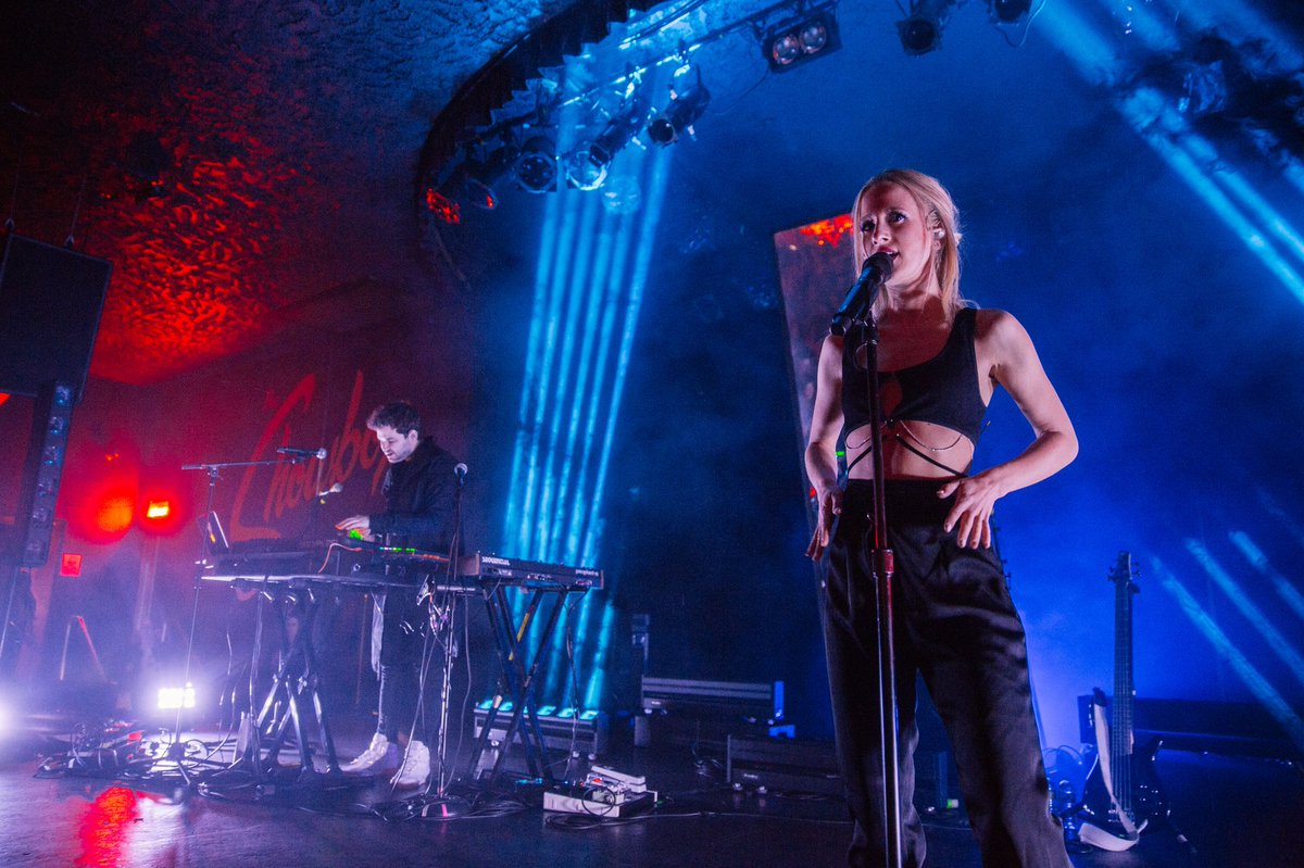 Power933's tweet photo. #UNUSUALTour with @MarianHillMusic tonight at The Showbox! 💥 #MarianHill 📸:@realjoshlewis https://t.co/gbCHrDmkyo