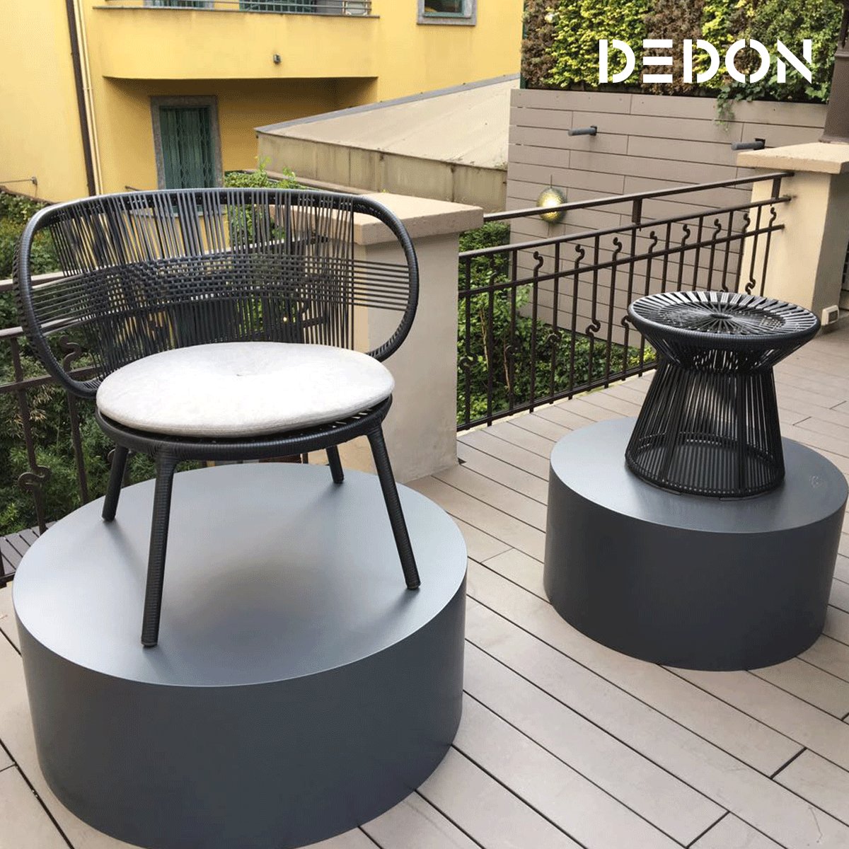 DEDON's tweet photo. Need a break from the bustle of Salone ? Explore the special presentation of CIRQL at SALVIONI in the VIA DURINI 3, Milan.
#cirql #dedon #werneraisslinger #SalonedelMobileMilano #sdm2018 #Milano https://t.co/RhN4Mo0aUk