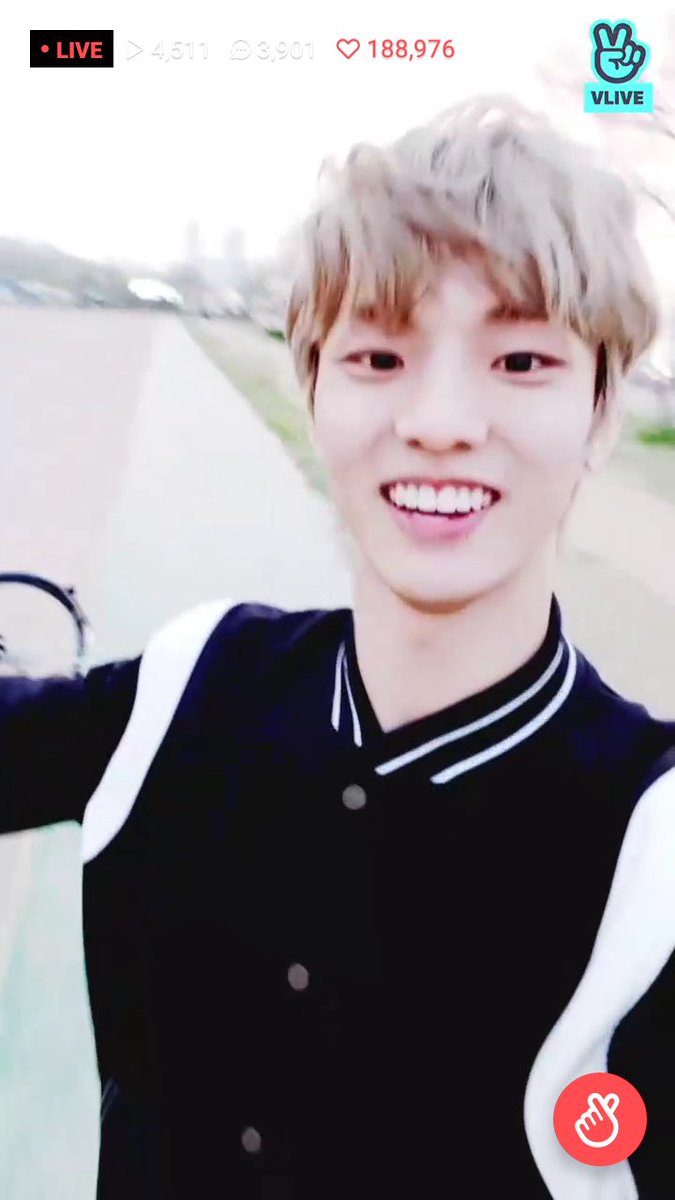 309hwall's tweet photo. it feels like a date 😭❤ https://t.co/VUKIY5ezXl
