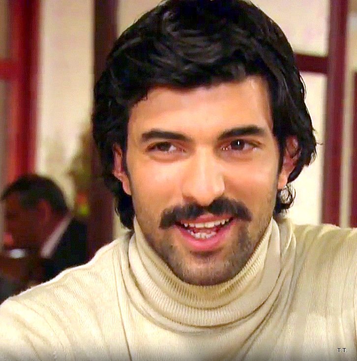 farooq_saleha's tweet photo. It's very easy to say that "I miss you" but it feels really like a hell....😒😒😰missing you so badly😞😞 & waiting for you so crazily😩😩
#EnginAkyürek! for right now all we want is #NewShares & #NewProject 😊😊😊🙋🙋🙋💗💗💗💗 @KanalD @Artistanbul1 https://t.co/QT6VPogqZM