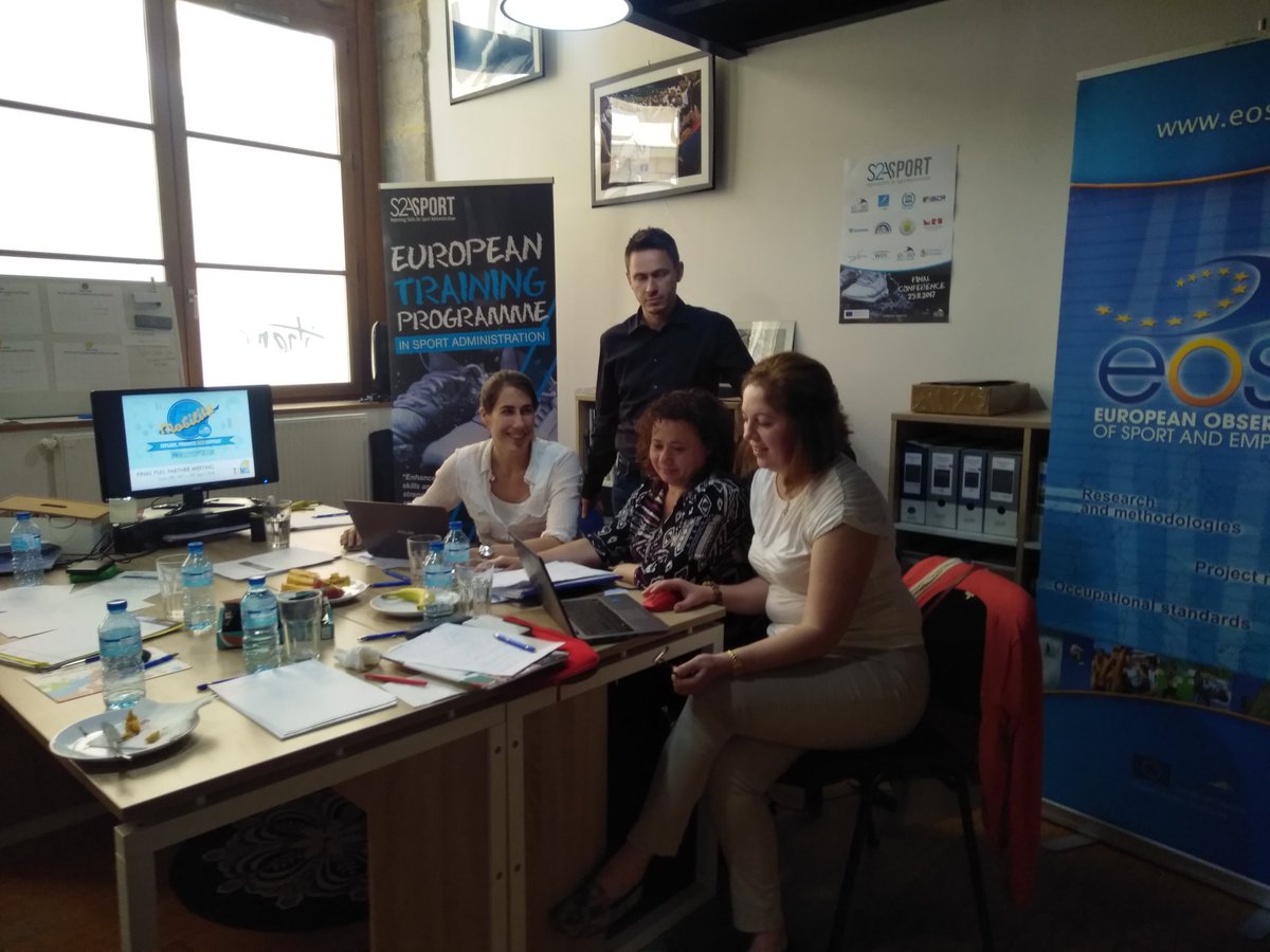 EOSE_skills's tweet photo. #T2MiS small partnership busy working on creating the conditions to #MakeLearningMobilityARealityInSport. It has been 2 intensive days of exchanges. Can't wait to launch it... Stay tuned! https://t.co/v0TNxHC3QQ