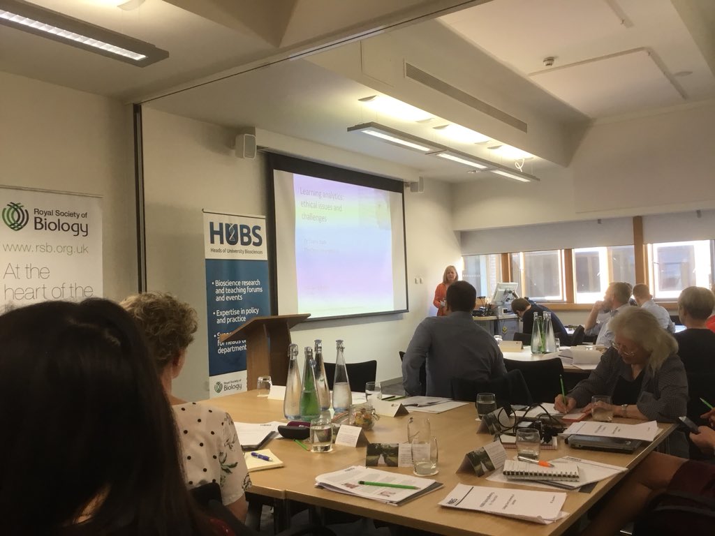 SharonW_CovUni's tweet photo. Interesting talks at #SpringHUBS18 @RoyalSocBio https://t.co/ZTZWoeqCIu