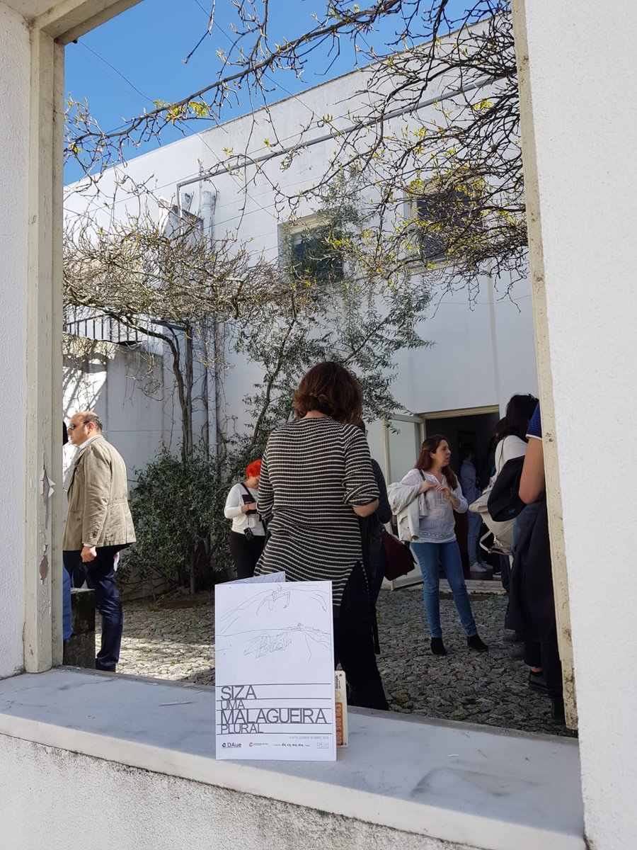 ArquiExt_COADE's tweet photo. Casa #Siza en La Malagueira. #Evora #Portugal 
#xdocomomoib https://t.co/fvBHHA1nXj