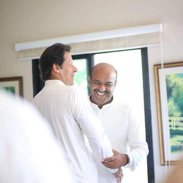 Nadeem afzal chan bye people's party ko ap jase logo k anay janay se kui faraq nahi parta shaheedo ki party hai ye hamray sath wo chly jase sar katana ata ho JEAY BHUTTOISM