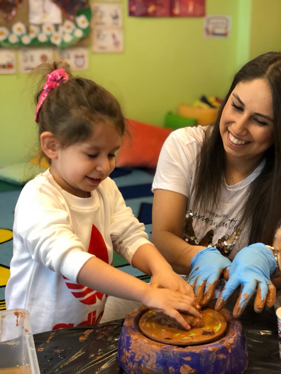 Minicik ellerden çamurdan heykeller.Meraklı tavşanlar sınıfının tatlı heykel çalışmaları... @mugeatabora <a href="/guralper/">Alper GUR</a> <a href="/mehmetsaritas/">Mehmet Sarıtaş</a> <a href="/AliRizaLule/">Ali Rıza Lüle</a> <a href="/salhakbay/">Salih Akbay</a>