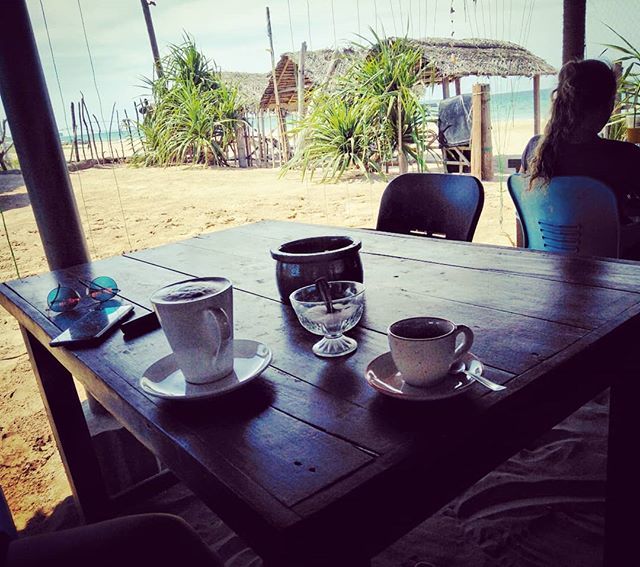 bellanilaveli's tweet photo. #latte or #espresso on the beach? 😊🌴
come enjoy your choice at #leoscafe ❤
ask for covonut milk for a #vegan latte 🙏
#bella #bellabungalows #caffe #coffeeinsrilanka #coffeeonthebeach #bellanilavelibeachhotel #bellanilavelibeach #srilanka #travelsrilanka #yogainsrilanka … https://t.co/5VH9fIQ9GP