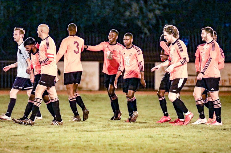 SportingBengal's tweet photo. We travel to promotion pushing neighbours in our penultimate game of the season - we are comin off the back of 3 successive wins. This is 1 of the @essexsenior @kickitout Day games #tuffgame
๐ @TheMotormen
๐ Oakside Stadium
๐ Saturday 21st April 2018
โฐ 12 pm KO
๐ League https://t.co/HUNoN3s3wP