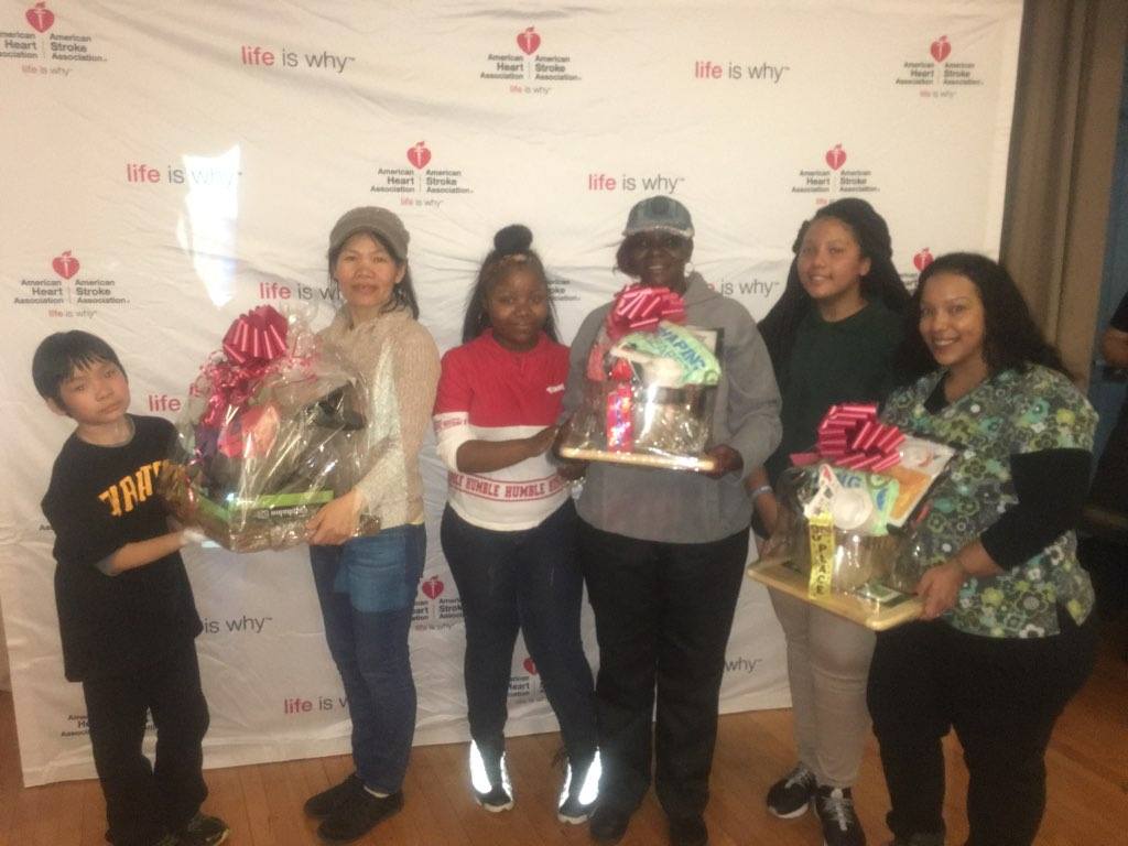GoRedLatino's tweet photo. The heART of Healthy Cooking Top Chef Contest last night with Jerome Dunn Academy & Edison Academy Culinary Arts. Bringing together children, parents and teachers to eat healthy! @AHANewJersey @AHA_EmPOWERED @jpatc1 #GoRedLatino #LifeIsWhyNJ https://t.co/Cbi8aLsBS9