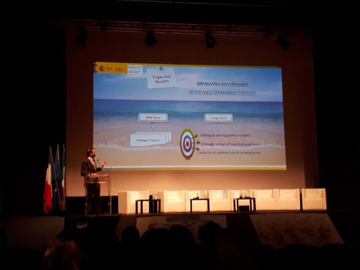 Now moving on with a clear presentation of @PanoraMed project goals which include a special focus on #coastal & #maritime #tourism 
#MadeInMed #governance