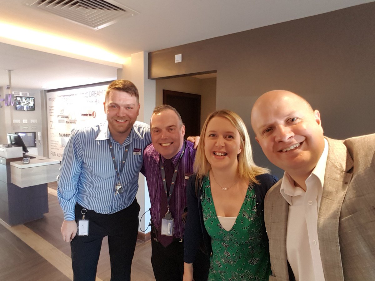 Out with <a href="/pgpmoore/">paul moore</a> &amp; <a href="/clarelouise2603/">Clare Furness</a> seeing North Wales PI, we got a cheeky picture with Mark in Rhyl 😀