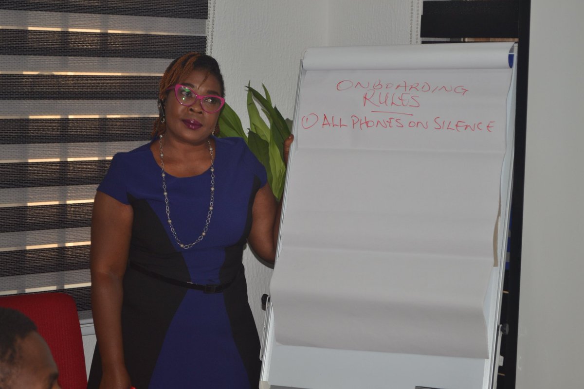 YouthFarmLab's tweet photo. #ENROLMENTDAY: Batch 1 Participants getting familiar with lab ground rules and code of conduct.
#YouthFarmLab
#Farming
#pig #goat
@FmardNg @SynergosGPC @prettymissfarmer @synergos_inst @thistleberryfarms @OpeFarms @AgriHubNg @BayoOmoboriowo @toluogunlesi https://t.co/RKkd9lJ3AE