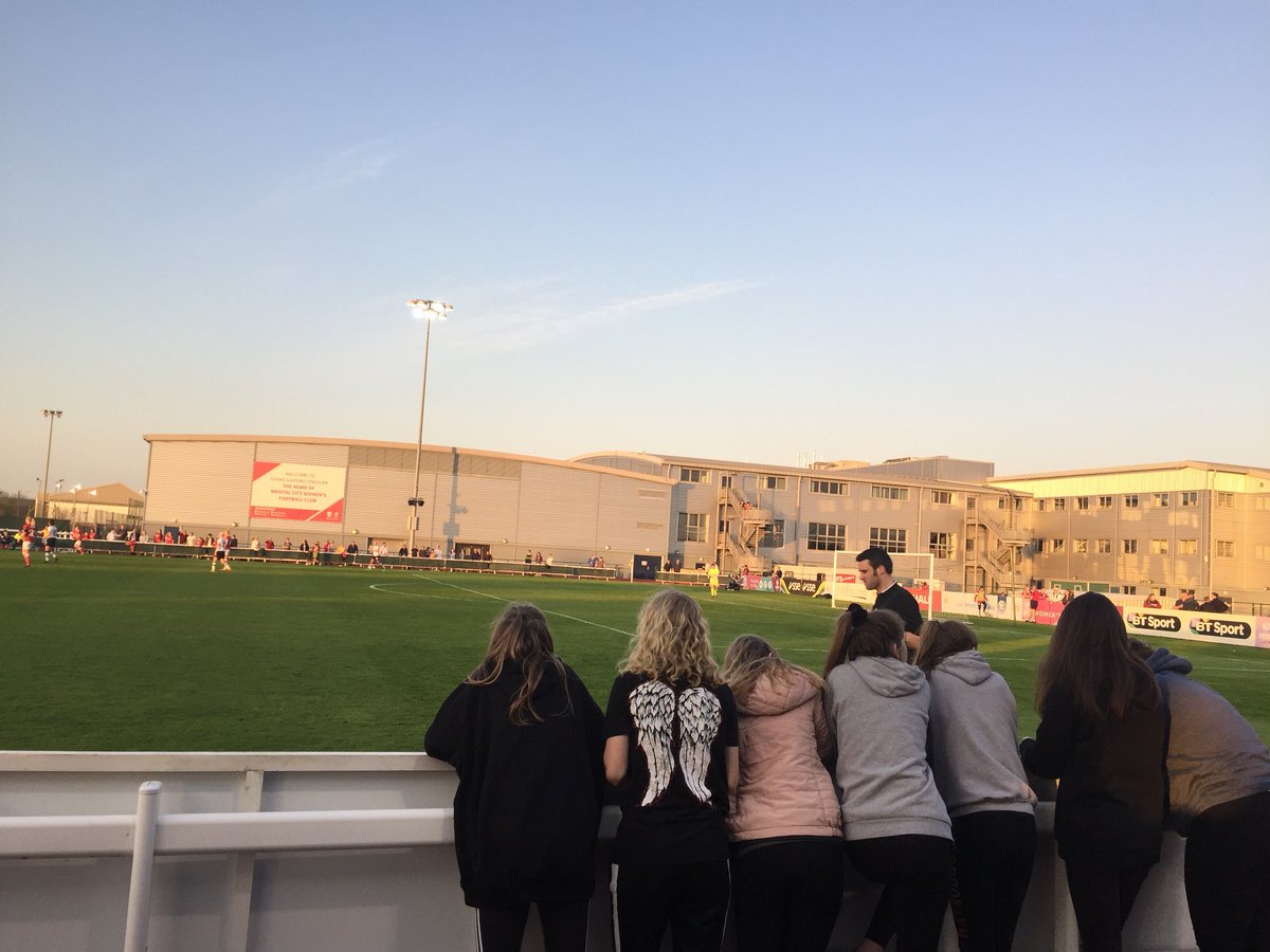 Stonehenge_PE's tweet photo. The experience at @bristolcitywfc yesterday for 40 of our girls was fantastic. They had a stadium tour, a session with some of the academy girls, met the players, were mascots/flag bearers for the game, had a little goodie bag to take home &amp; they loved it ⚽️ #inspireageneration https://t.co/o6jON2WgBF