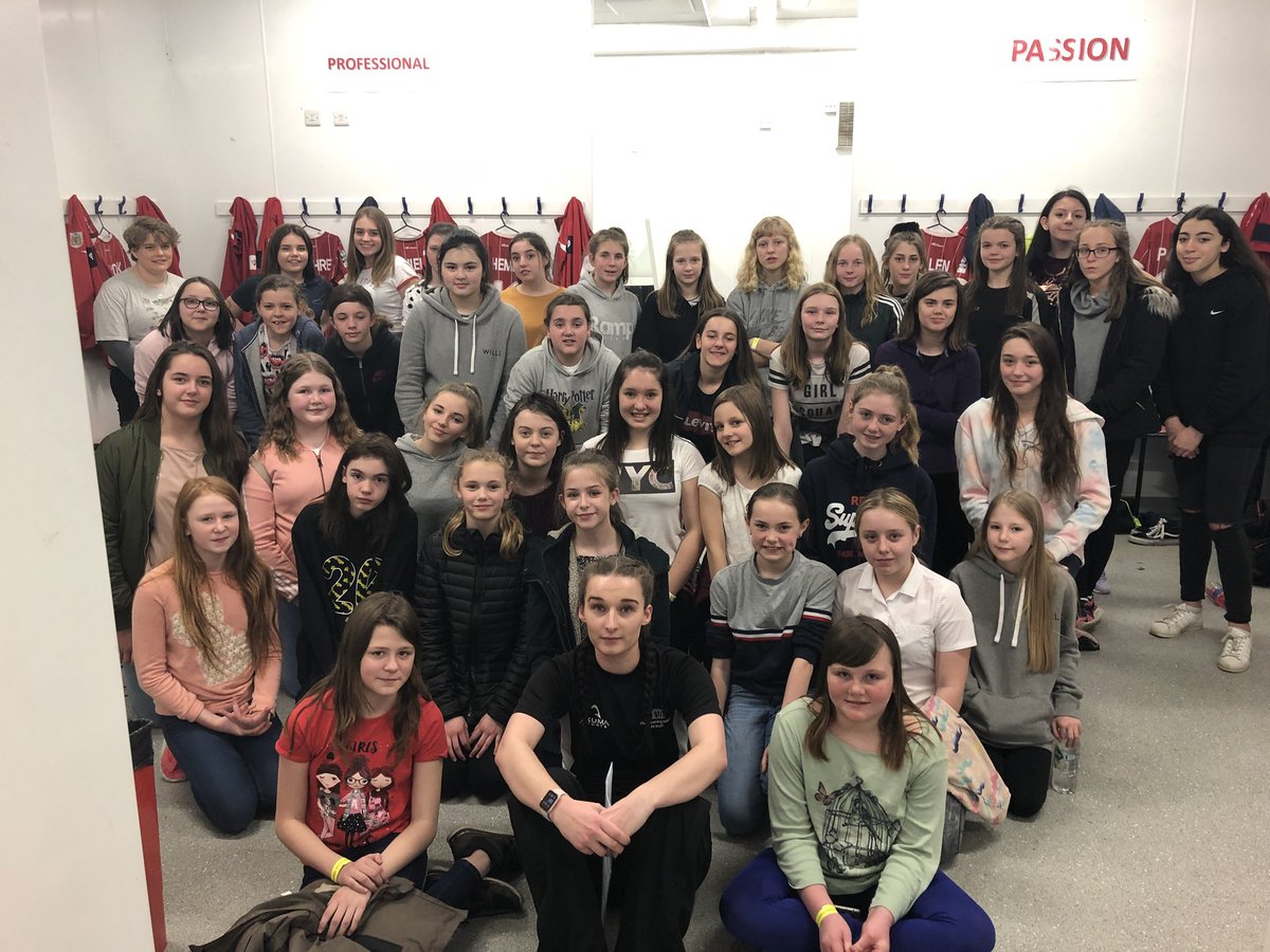 Stonehenge_PE's tweet photo. The experience at @bristolcitywfc yesterday for 40 of our girls was fantastic. They had a stadium tour, a session with some of the academy girls, met the players, were mascots/flag bearers for the game, had a little goodie bag to take home &amp; they loved it ⚽️ #inspireageneration https://t.co/o6jON2WgBF