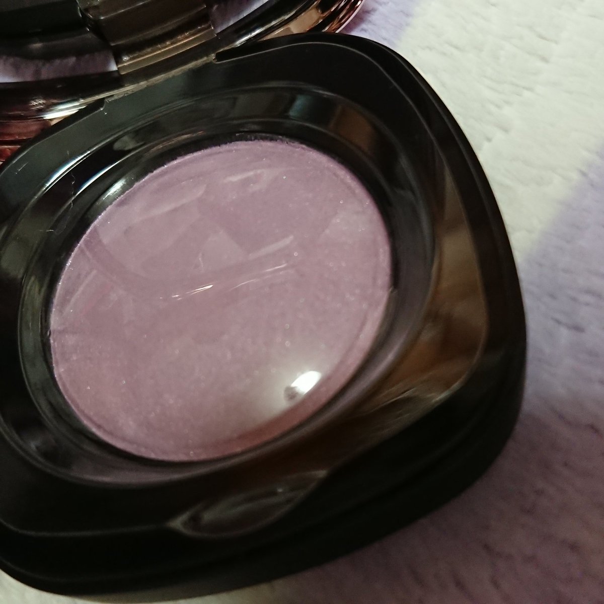 R_may_19's tweet photo. これチーク簿かすのに
めっちゃ良いです(^-^)♪
#COSMEDECORTE
#PU150
#ブルベ夏 https://t.co/yEjVuB1Smp