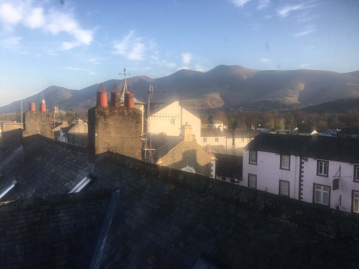 Wainwright_Pub's tweet photo. Looks like a belter in Keswick! Boots on folks. @CumbriaWeather   #NotJustLakes https://t.co/vGn7gLmN8j