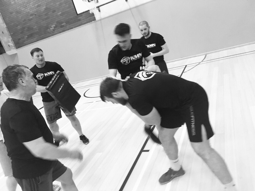 KMNewcastle's tweet photo. Outnumbered & exhausted, only one thing for it - Fight! Great energy in class, see you all next week.
#kravmaga #newcastle #kravmagaalliance #kravfit #strikefit #selfdefence https://t.co/9nHVpzyteh