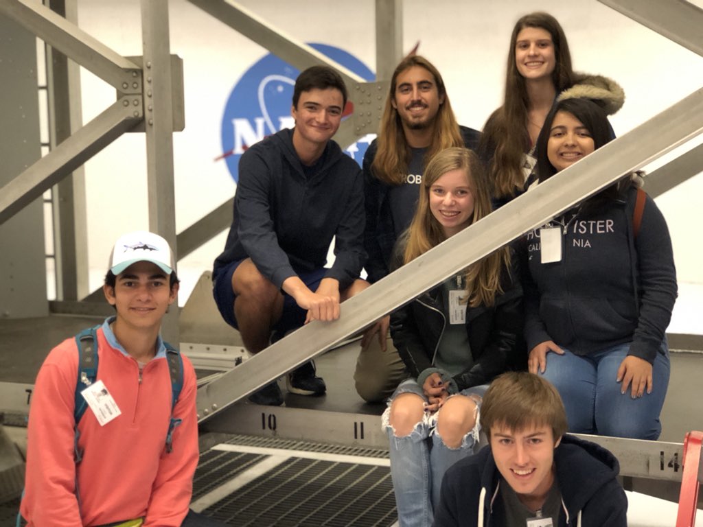 mrberey's tweet photo. Pretty sure not many HS Ss are visiting @NASAAmes and meeting with esteemed #astrobiologists Thank you! @GrandviewPrepFL #NASA #bestfieldtripever #carpediemjourneys #gpslearns https://t.co/U2YdlKbui8