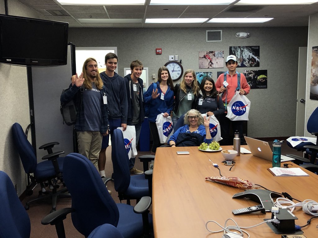 mrberey's tweet photo. Pretty sure not many HS Ss are visiting @NASAAmes and meeting with esteemed #astrobiologists Thank you! @GrandviewPrepFL #NASA #bestfieldtripever #carpediemjourneys #gpslearns https://t.co/U2YdlKbui8