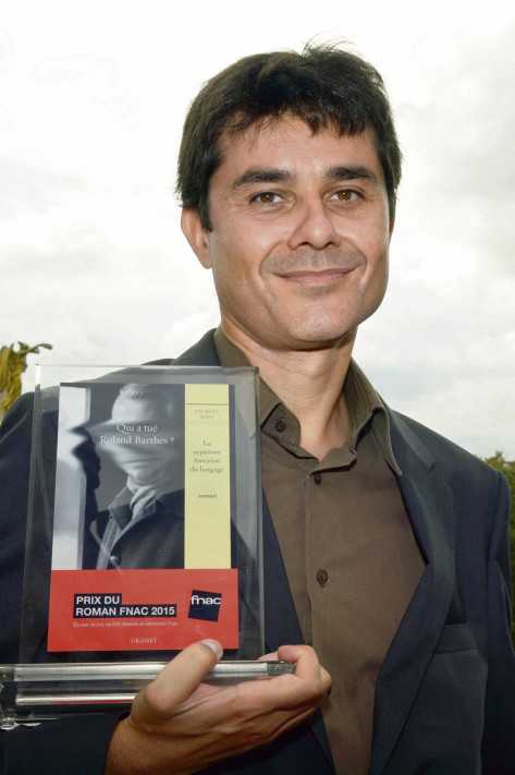 humanite_fr's tweet photo. L'écrivain Laurent Binet est solidaire des cheminots : « L’usager est aussi un travailleur exploité ! » https://t.co/jN6zaY0PPP #SNCF #manif19avril https://t.co/oTsMx6uFsP