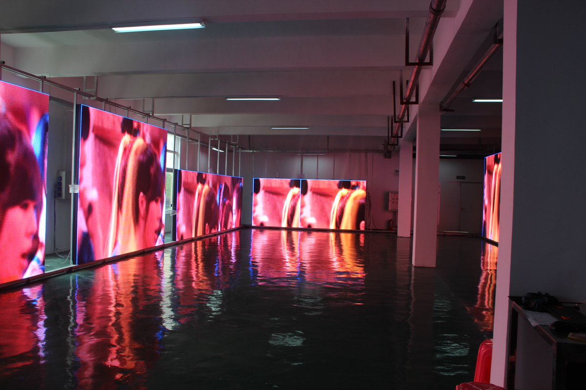 bibiledscreen's tweet photo. Our factory, more information please visit our website 👉https://t.co/OlFUPUjWVl👈OR email me Estelle@bibiled.com https://t.co/SrPR3DmDUs