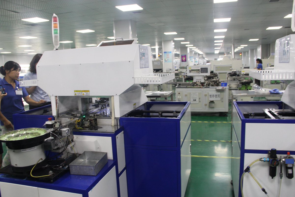 bibiledscreen's tweet photo. Our factory, more information please visit our website 👉https://t.co/OlFUPUjWVl👈OR email me Estelle@bibiled.com https://t.co/SrPR3DmDUs