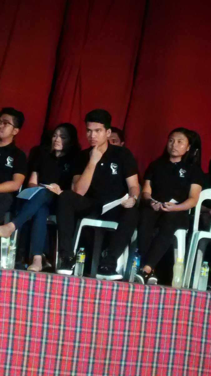 marktabol4ever's tweet image. #PogiProblems

Hot af 🔥 
Rt mo na besh 😉