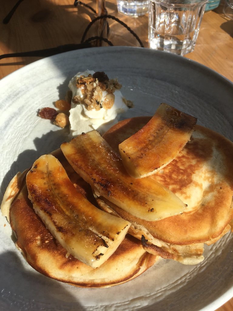 Delicious pancakes &amp; caramelised 🍌<a href="/noak_se4/">Noak Restaurant</a> Soon to launch website &amp; name change! #Exciting #SupportLocal #SE4